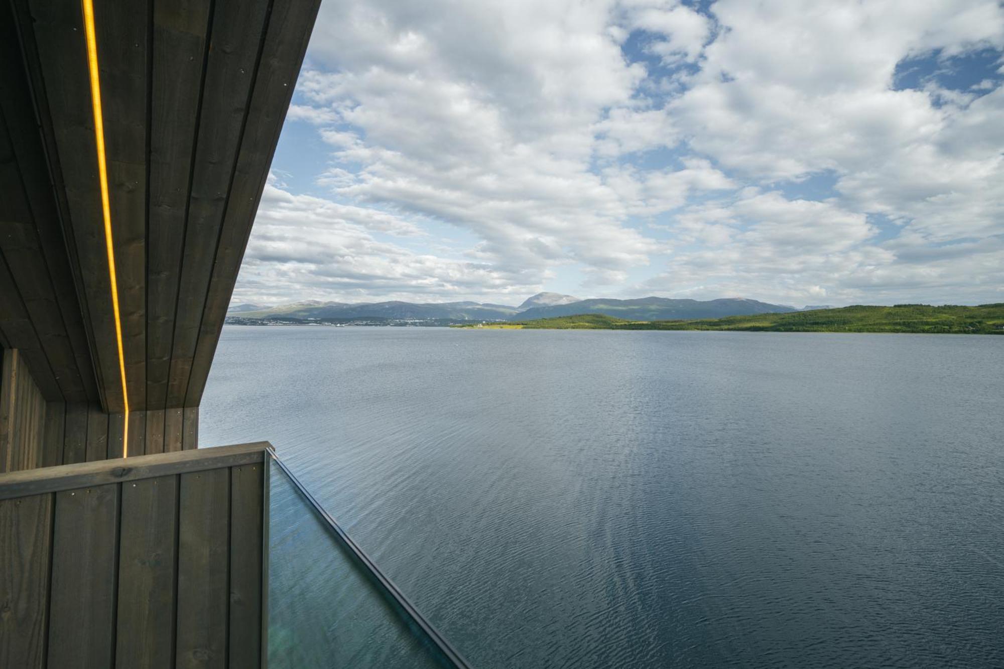 Ferienwohnung Steam Pier Kvaloya Exterior foto