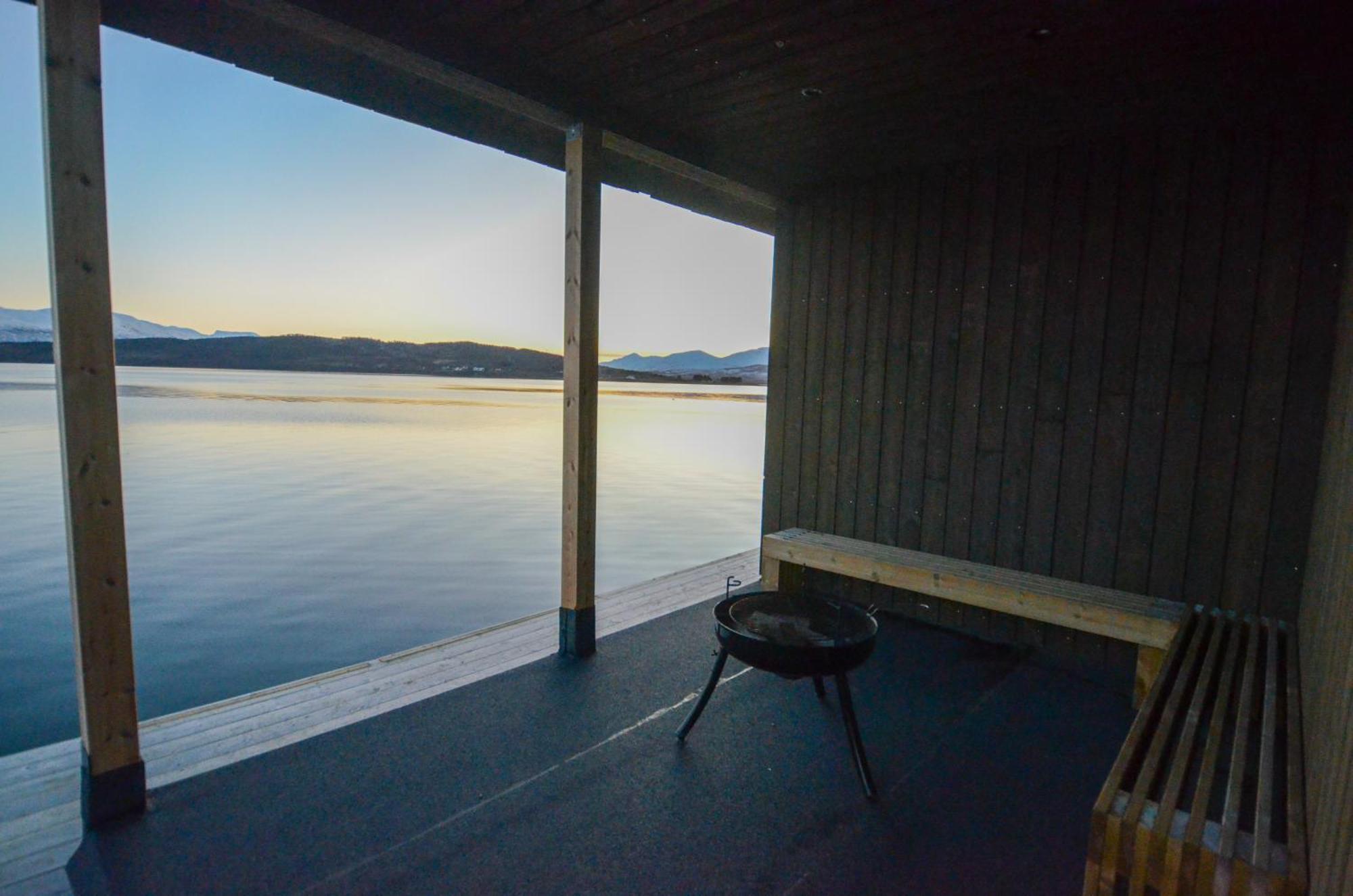 Ferienwohnung Steam Pier Kvaloya Exterior foto